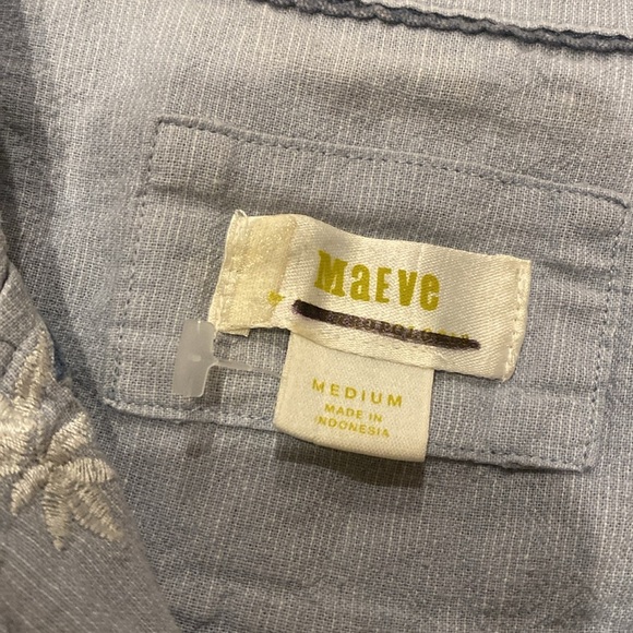 Anthropologie Maeve Embroidered Surf Buttondown Blue Medium Cheetah - Picture 5 of 8